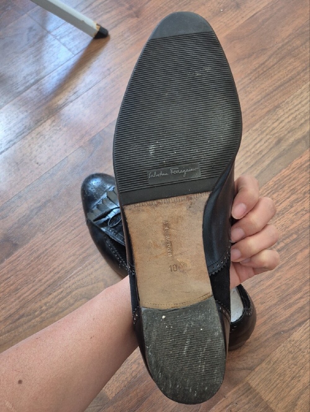 Salvatore Ferragamo Women's Black Leather Kiltie Bow Loafers Size 10 - Picture 3 of 5
